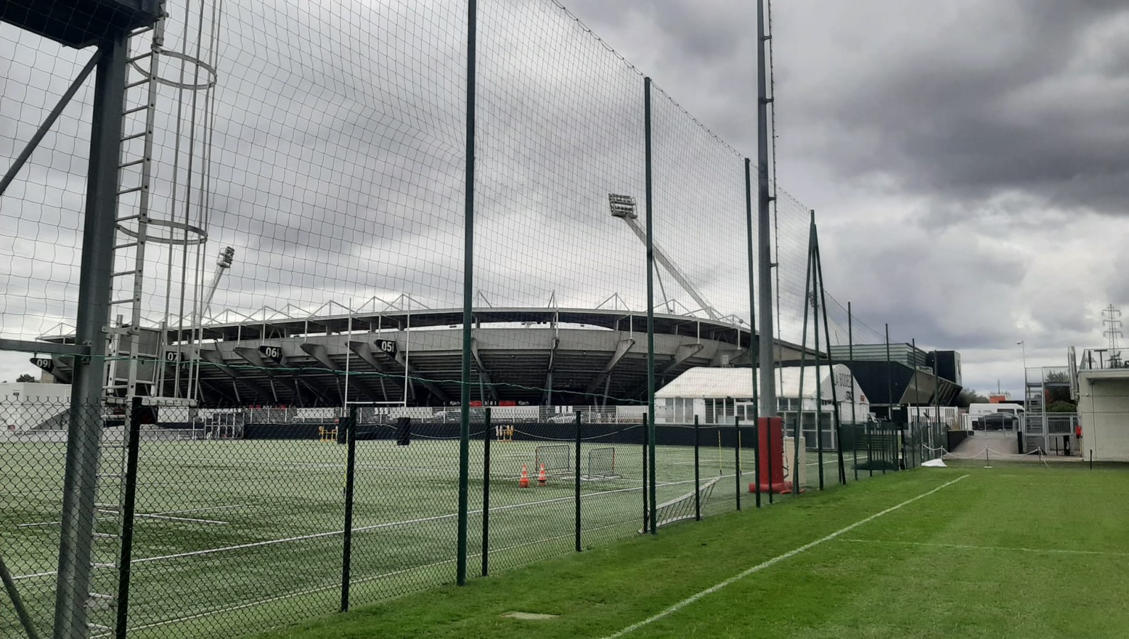 Illustration de l'article : Mise en place d'un pare-ballon au Stade Ernest-Wallon